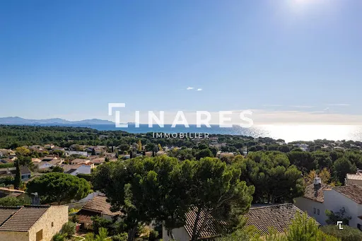 Maison 7 pièces 240 m²