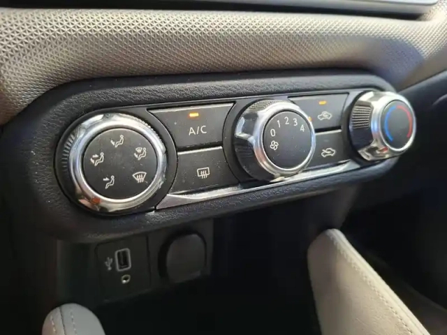 Nissan Micra ig-t 100 — photo 38