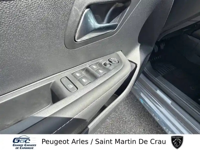 Peugeot 208 100 s&amp;s bvm6 — photo 15
