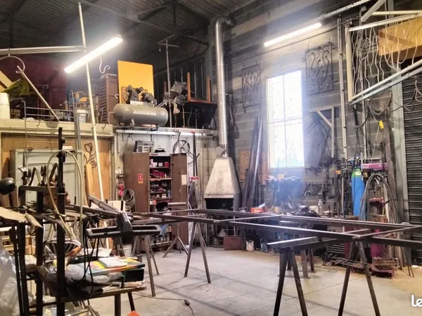 Vente Atelier de FERRONNERIE Serrurerie artisanale sur les alpes de hautes Provence Paca - Parc de V