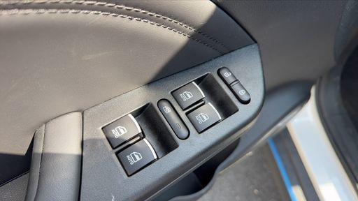 DFSK Seres 3 EV 163 - Pack Luxury – 2025 – 4500 km – Électrique – Boîte Automatique — photo 33