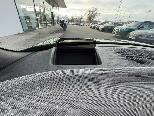 Mini Cooper 3 portes s 204ch favoured dkg7 — photo 31