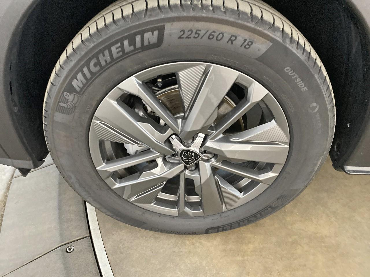 Peugeot 5008 hybrid 145 ch e-dcs6 allure — photo 11