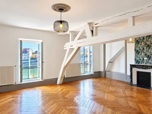 Appartement 5 pièces 130 m²