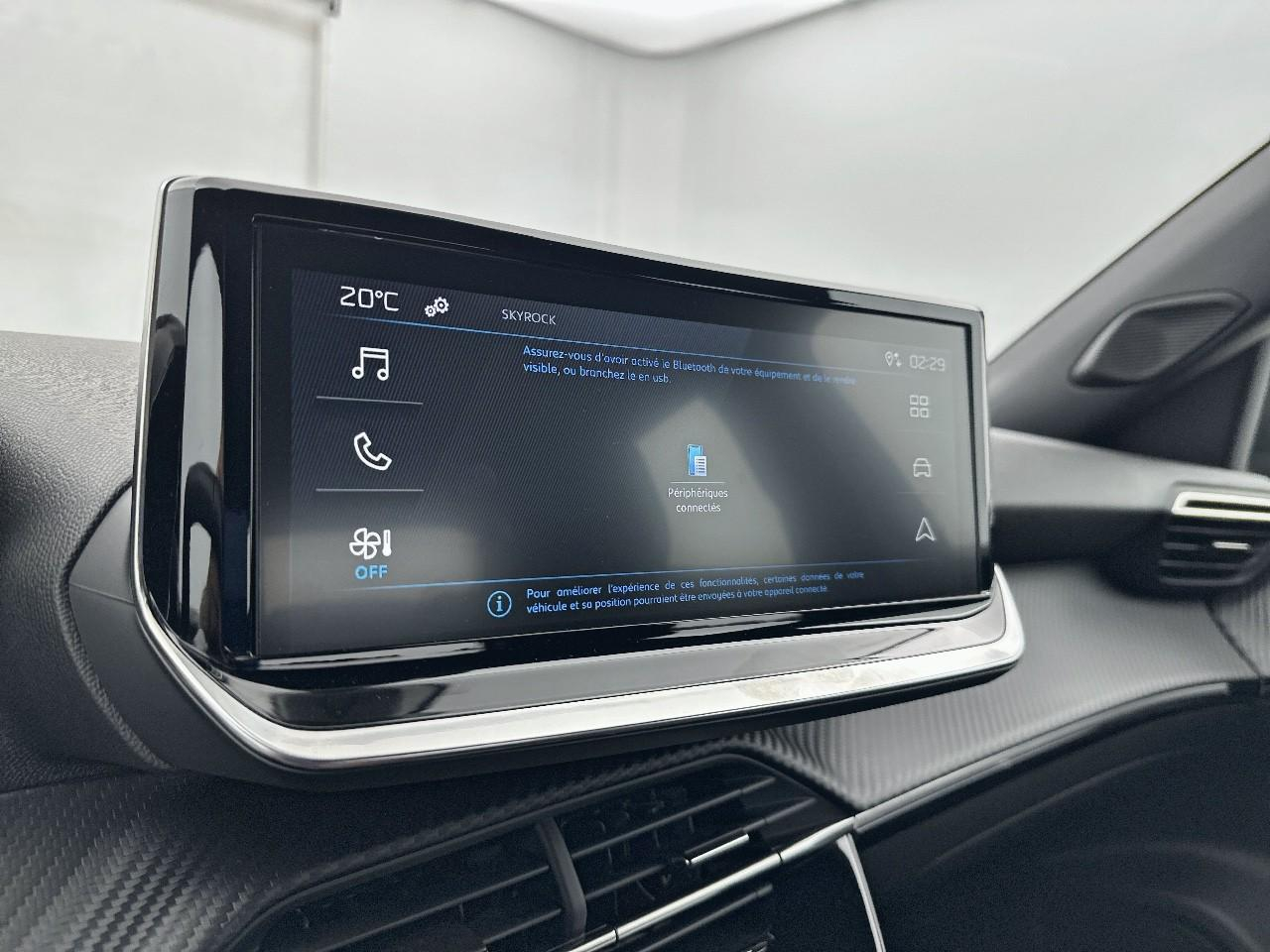 Peugeot 2008 hybrid 145 e-dcs6 style — photo 23
