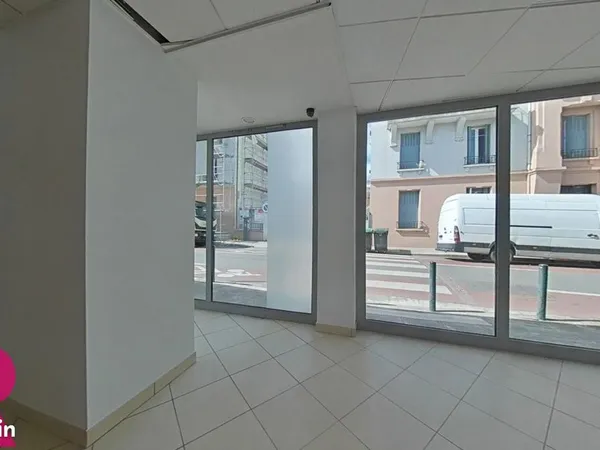 Local commercial 130 m²