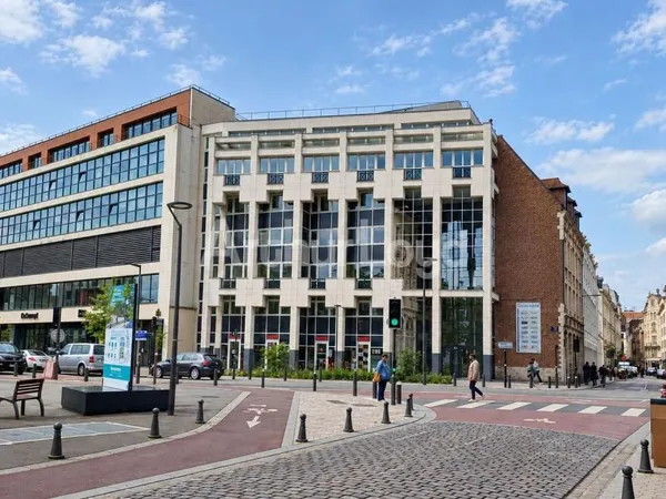 Bureaux 831 m²