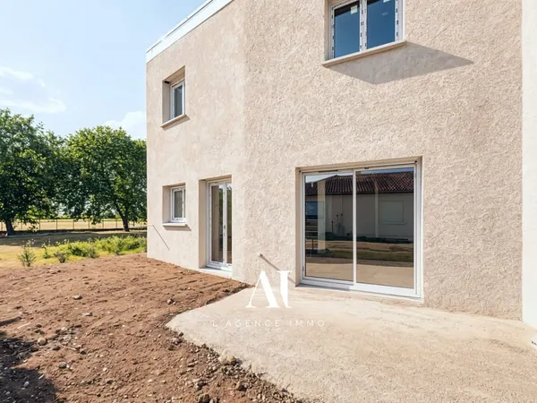 Maison mitoyenne 3 chambres 73,85 m² jardin stationnement Pont-