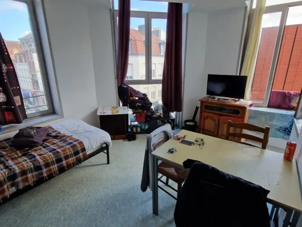 Studio 1 pièce 19 m²