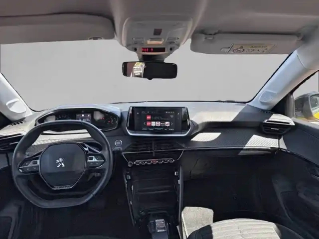 Peugeot 208 electrique 50 kwh 136ch — photo 8