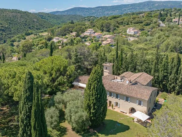 Maison de luxe 12 pièces 950 m²