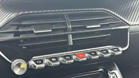Peugeot 208 Premium BlueHDi 100 S&S BVM6 — photo 15