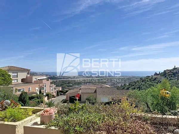 EXCLUSIVITÉ MANDELIEU 4P DE 113M² VUE MER PANORAMIQUE