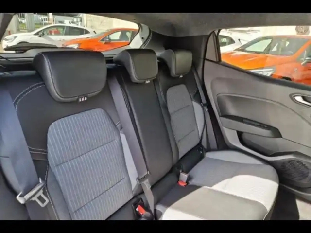 Renault Clio 1.0 tce 90ch techno - 24 — photo 6