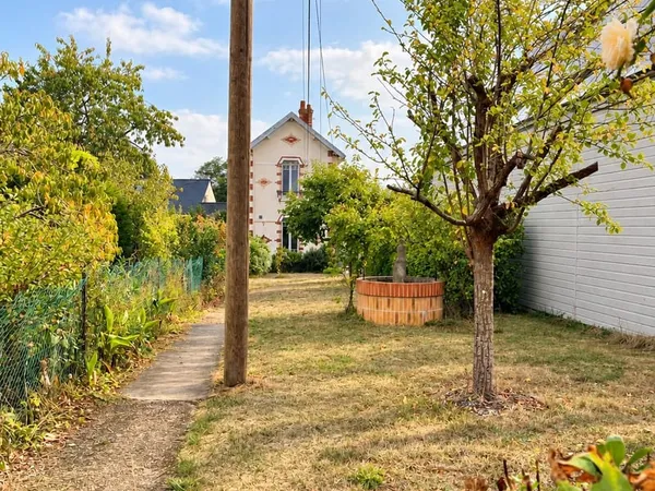 ANGERS CHU - Maison type 3 à louer, jardin, garage et dépend