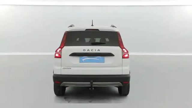 Dacia Jogger tce 110 5 places — photo 13
