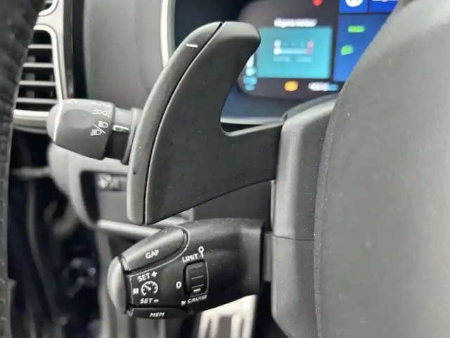 Citroën C5 Aircross hybride rechargeable 225 e-eat8 — photo 21