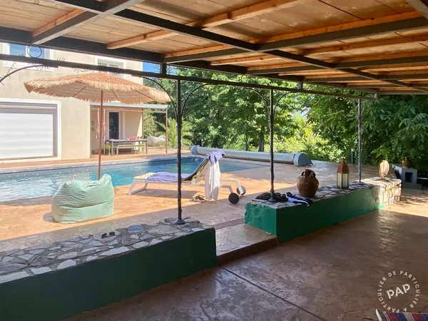 Maison 8 pièces 255 m²