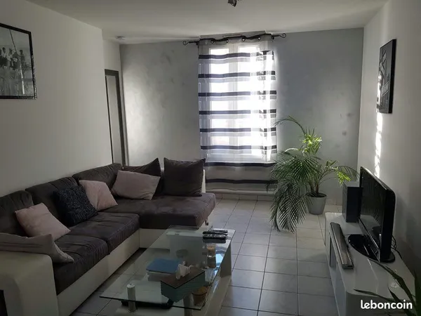 Appartement 3 pièces 60m2 Rdc