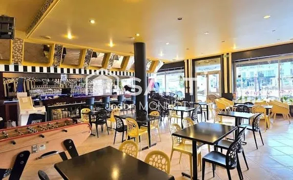 Fonds de commerce 300 m²
