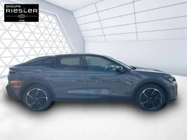 Peugeot 408 phev 225 e-eat8 — photo 4