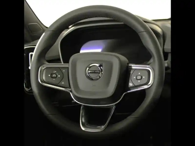 Volvo C40 recharge extended range 252ch ultimate — photo 28