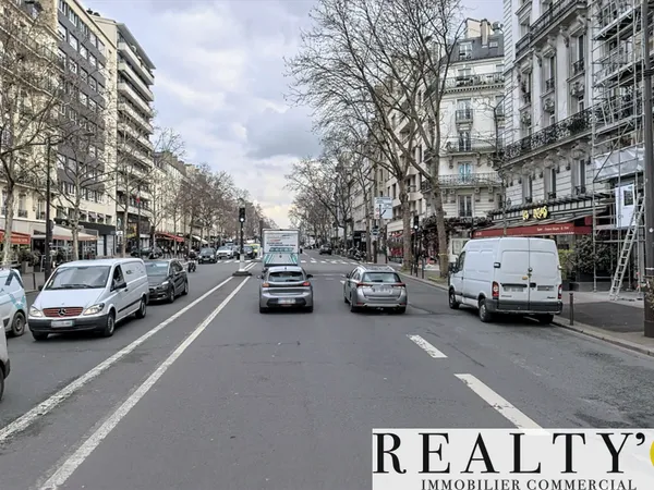 Boutique 42 m²