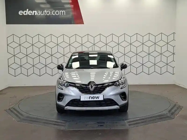 Renault Captur tce 140 - 21 — photo 8