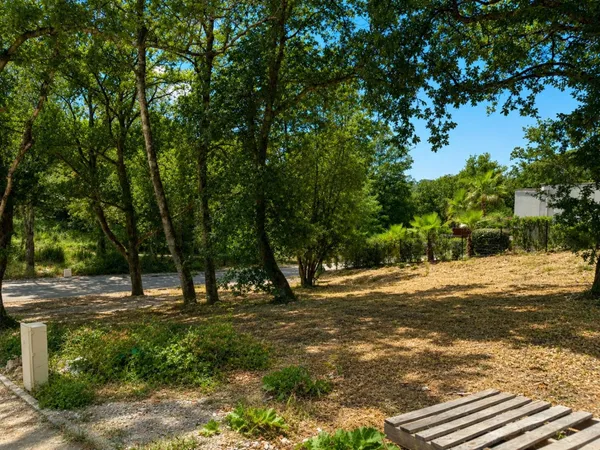 Terrain viabilisé de 847 m² sur les hauteurs de Bouliac