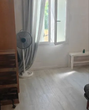 Colocation maison à lattes