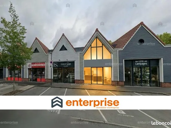 Local commercial 77 m²