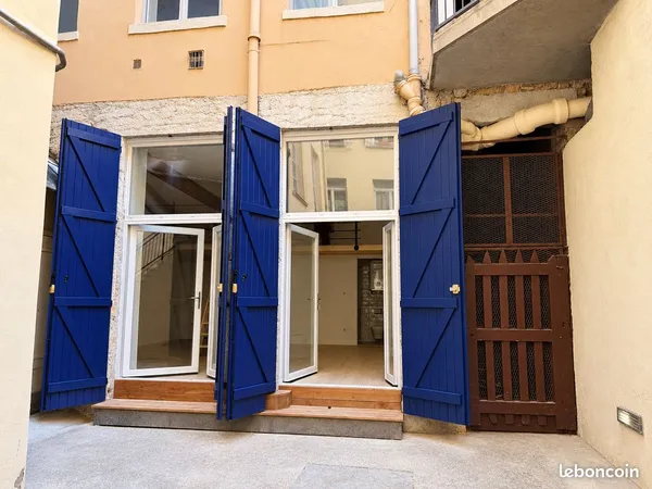 🏡 Croix Rousse Bas des pentes - T2 Refait à neuf 45m² au total - 33m² carrez + 12 m² de mezzanine - 