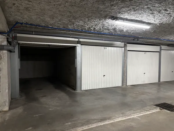 Vends parking - 10m²