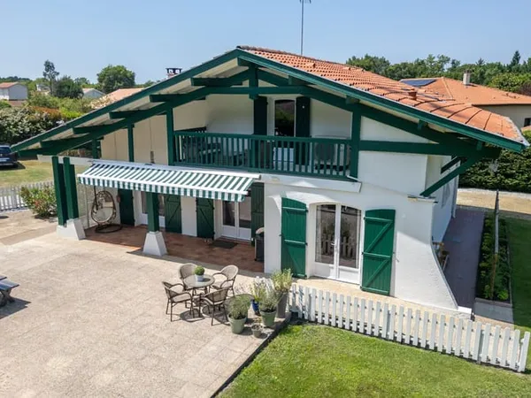 Maison 7 pièces 160 m²