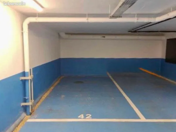 Place de parking sécurisée Saint-Ouen