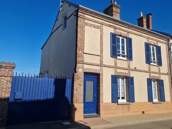 Coup de coeur assuré ! Une maison rare, alliant charme, confo