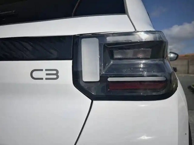 Citroën C3 hybride 110 ch e-dcs6 — photo 59