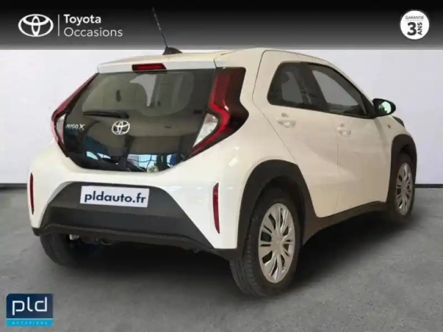 Toyota Aygo X 1.0 vvt-i 72ch dynamic my24 — photo 2
