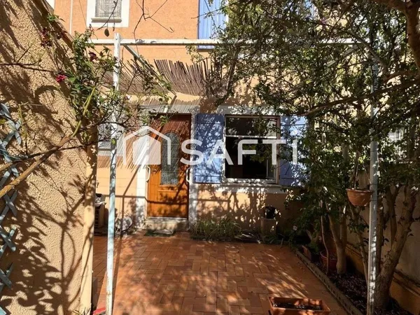 Maison 1974 saine, 3 ch., jardin double et garage
