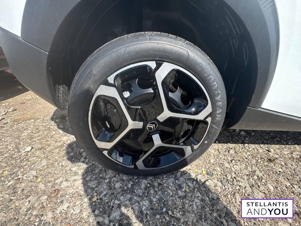 Citroën C3 hybride 110 ch automatique plus — photo 4