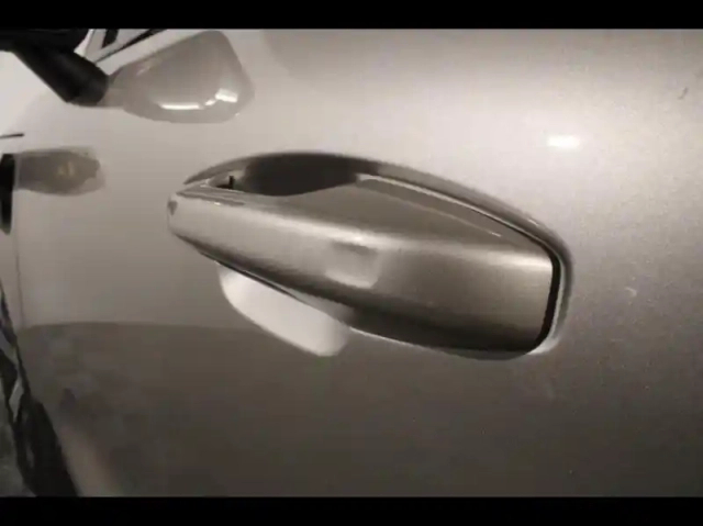 Volvo Xc40 t5 recharge 180 + 82ch plus dct 7 — photo 23