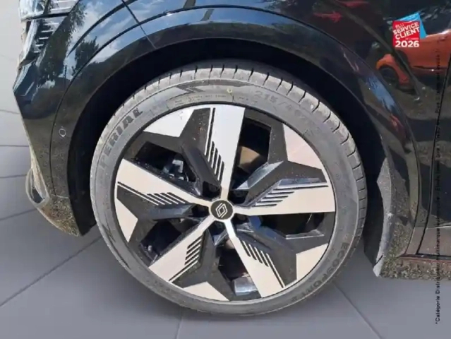 Renault Megane e-tech electric ev60 220ch techno super charge — photo 10