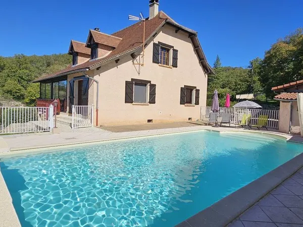 Maison 8 pièces 175 m²