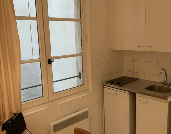 Studio 1 pièce 19 m²
