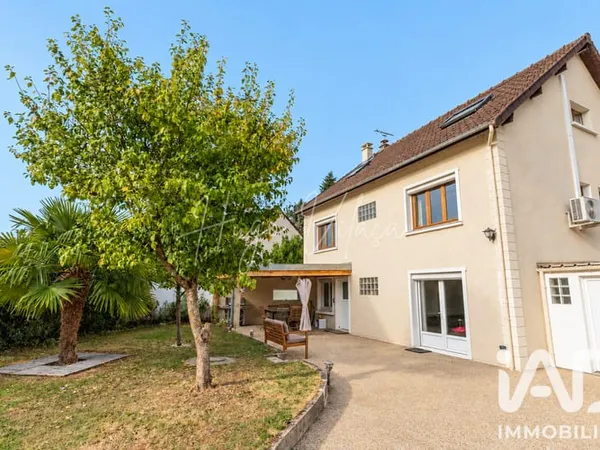 Maison 7 pièces 193 m²