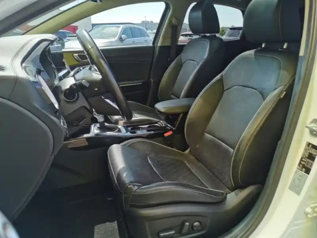 Kia Xceed premium 1.6 crdi 136 ch dct7 — photo 14