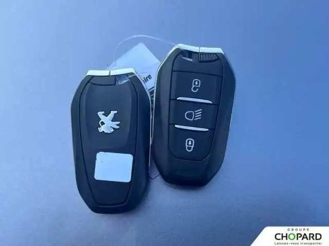 Peugeot 2008 electrique 136 ch — photo 21