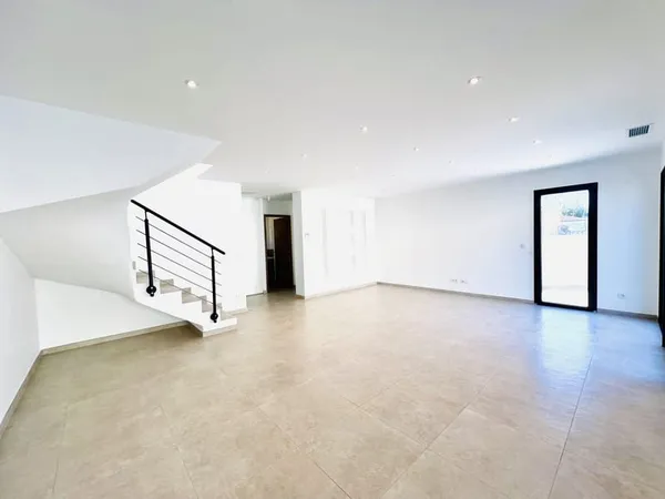 Vente villa moderne 2025 T4 de 110m2 avec garage sur 418m2 d