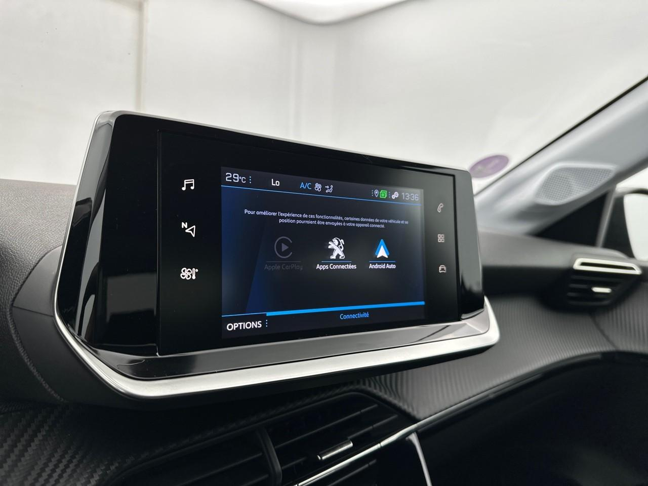 Peugeot 208 puretech 100 s&s bvm6 allure — photo 24