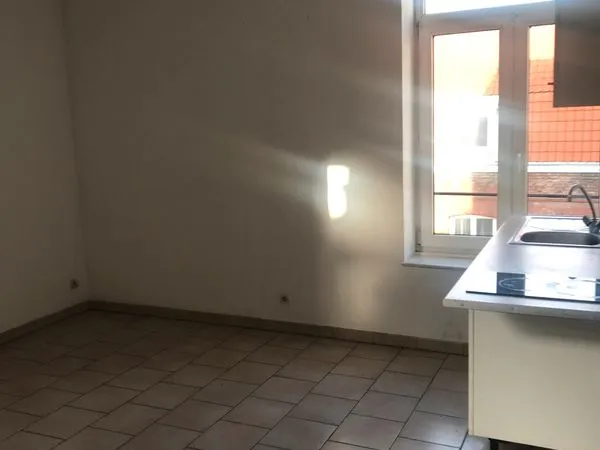 T2 proche métro porte d'Arras
